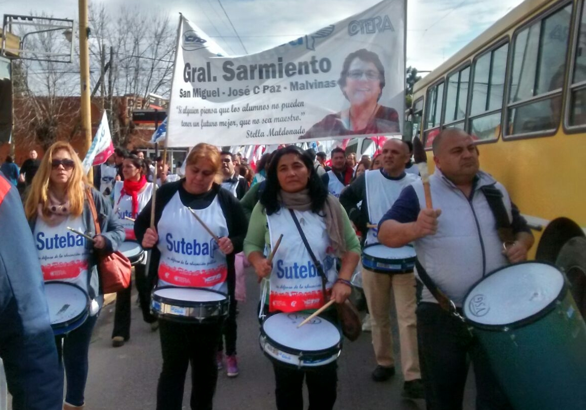 JOSÉ C PAZ: PARO Y MOVILIZACIÓN POR SUELDOS ADEUDADOS