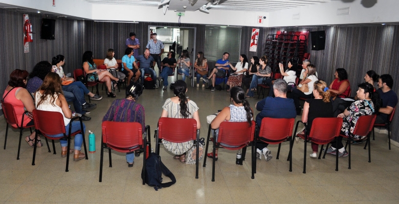 ¡LA FORMACIÓN PERMANENTE, GRATUITA Y EN EJERCICIO NO SE NEGOCIA!