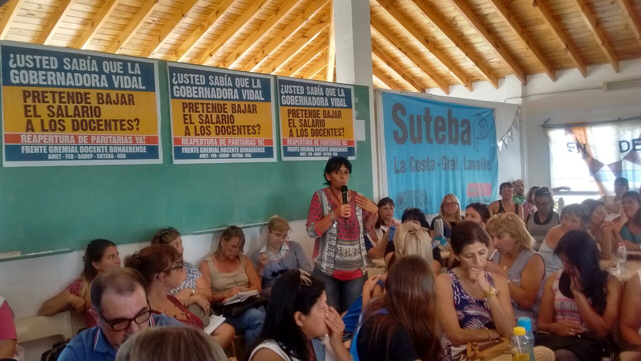 MILES DE DELEGADOS REUNIDOS EN TODA LA PROVINCIA