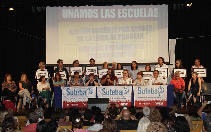 BARADEL: "MILES DE DOCENTES LE DICEN A LA GOBERNADORA QUE ESTO NO ES UNA GUERRA, LOS DOCENTES QUEREMOS QUE GOBIERNEN Y RESPETEN LA LEY"