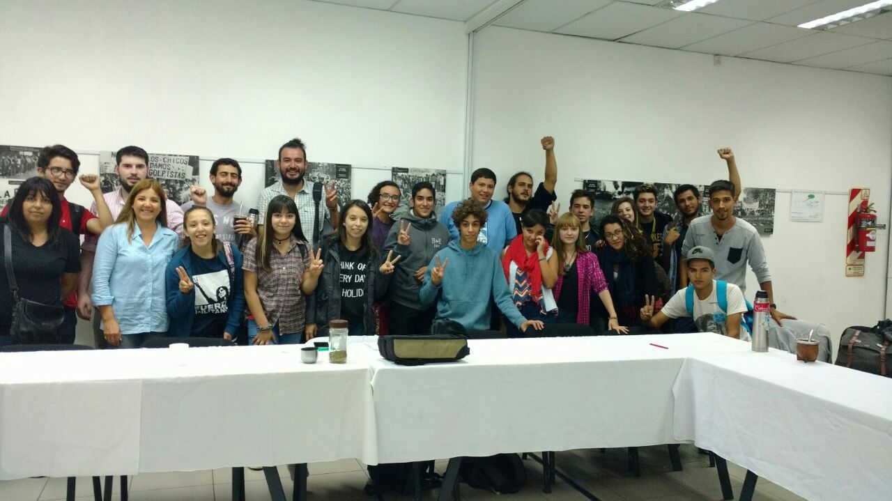 ESTUDIANTES ORGANIZADOS PARA LA MARCHA FEDERAL