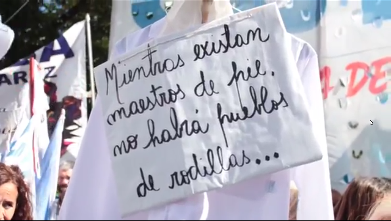 LUCHE Y QUE SE ESCUCHE