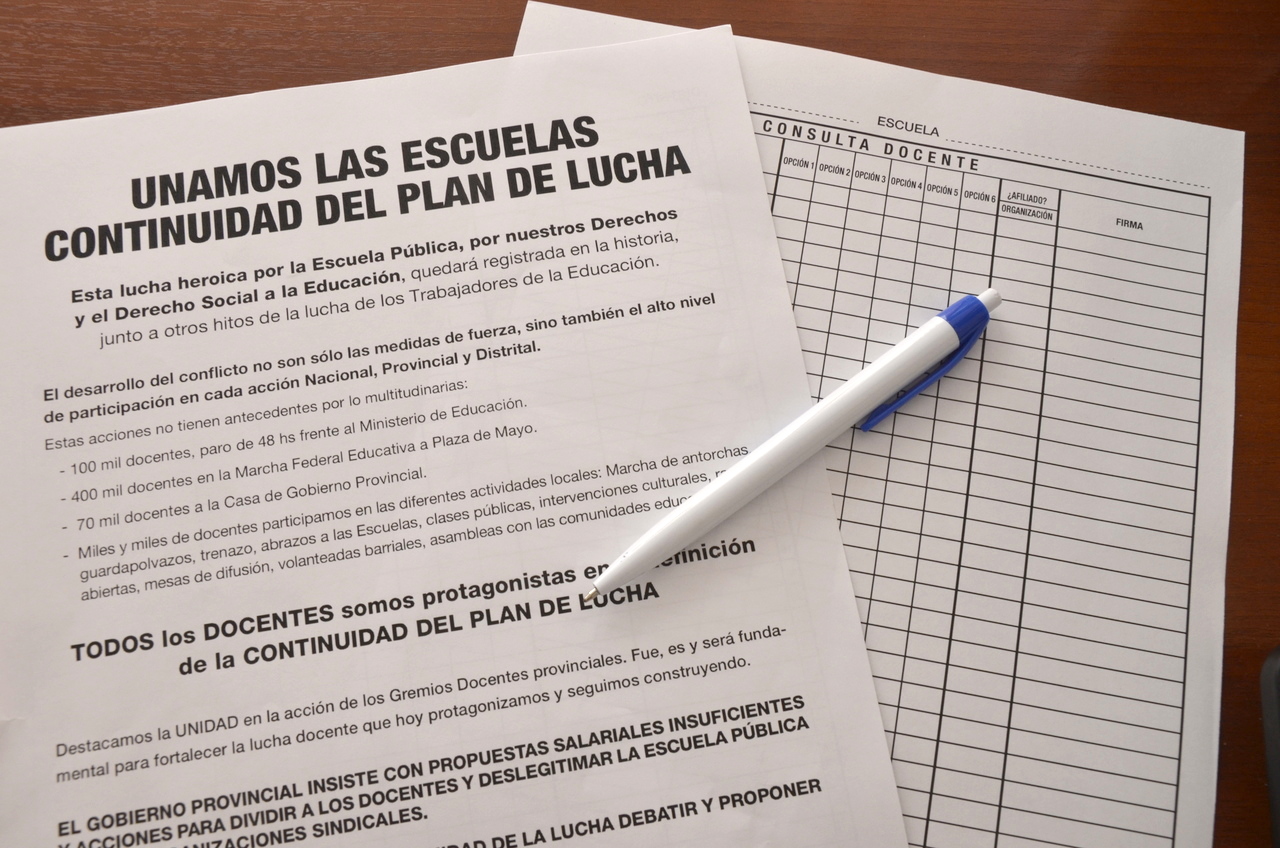 EL PLAN DE LUCHA LO SIGUEN DECIDIENDO LOS DOCENTES
