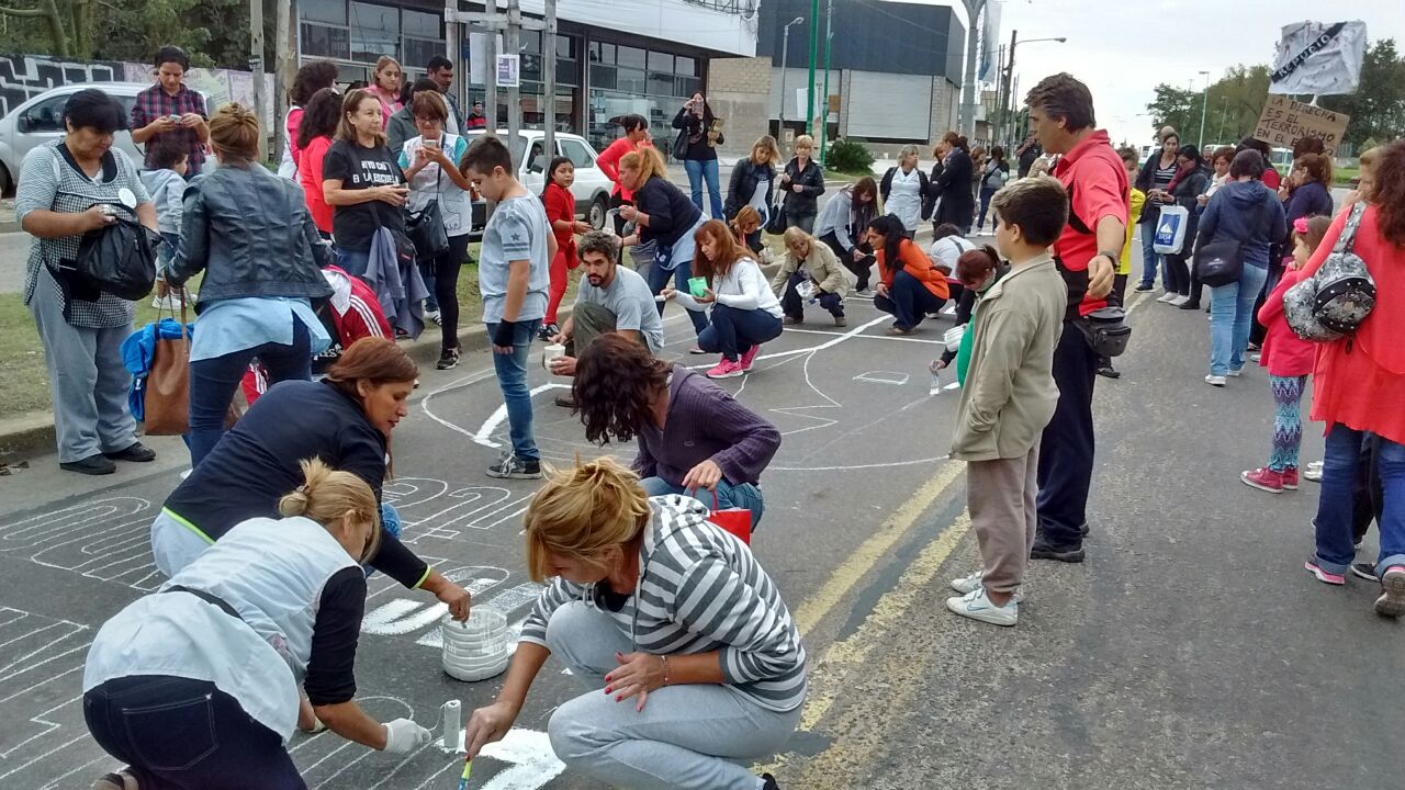 CON LA LUCHA DOCENTE EN CADA DISTRITO