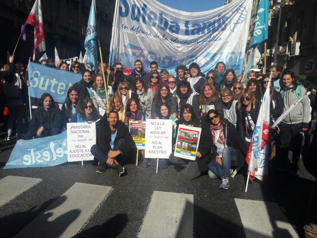 <STRONG>EN EL MARCO DE LAS 24 HS DE PARO </STRONG><STRONG></STRONG>