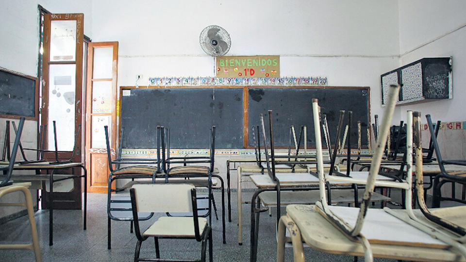 NOTA EN PÁGINA12 - SOCIEDAD -  "LAS FUNDACIONES EMPIEZAN A CONDUCIR LAS POLÍTICAS EDUCATIVAS"