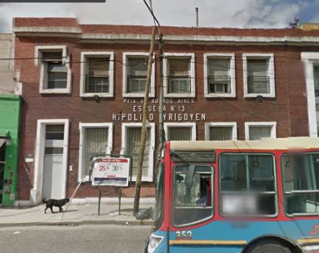 DENUNCIA POR ALACRANES EN EES Nº 33 Y EP Nº 13