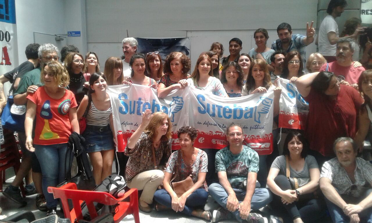 EN DEFENSA DE LOS INSTITUTOS DE FORMACIÓN DOCENTE Y TÉCNICA