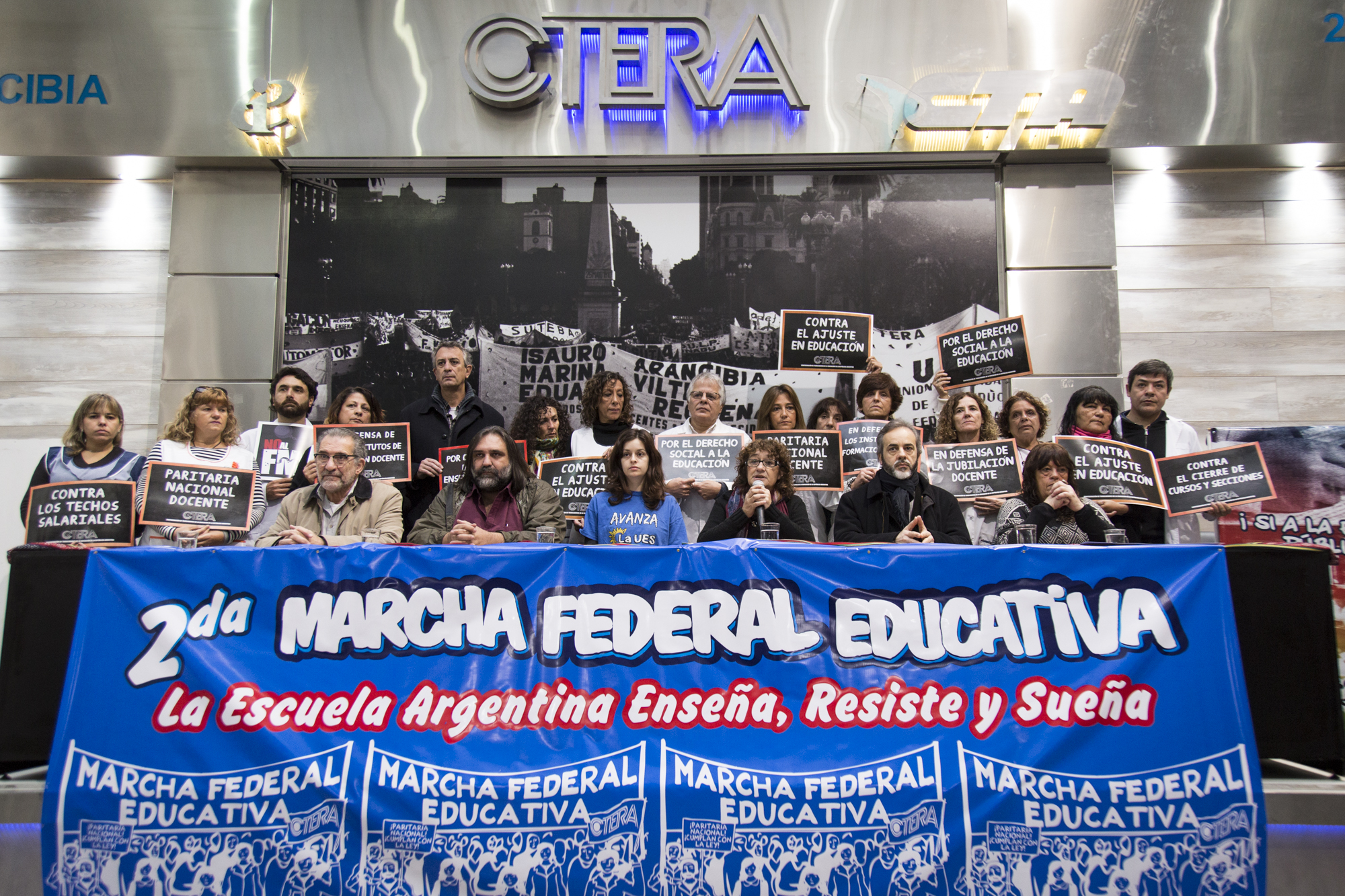 COMENZÓ LA MARCHA FEDERAL EDUCATIVA POR PARITARIA NACIONAL DOCENTE Y UNA NUEVA LEY DE FINANCIAMIENTO EDUCATIVO