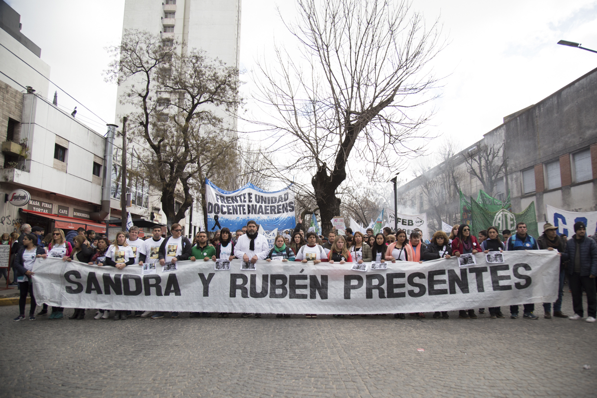 10.000 PERSONAS MOVILIZADAS: ¡ESCUELAS DIGNAS YA! ¡BASTA DE AJUSTE!