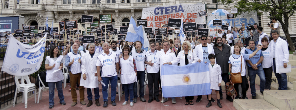 CLASE PÚBLICA DE CTERA FRENTE AL MINISTERIO DE EDUCACIÓN DE LA NACIÓN