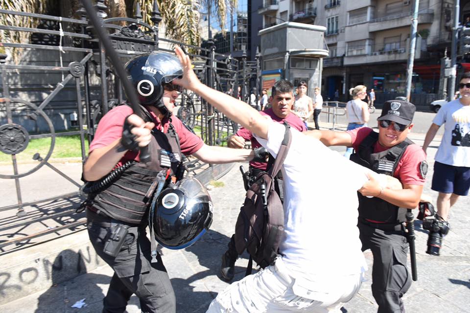 BASTA DE REPRESIÓN: NO PODRÁN CALLAR TANTAS VOCES