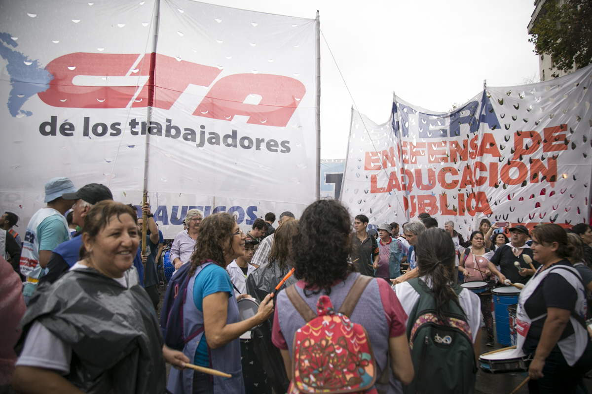 04/04: MARCHAMOS AL CONGRESO CON LAS CENTRALES SINDICALES