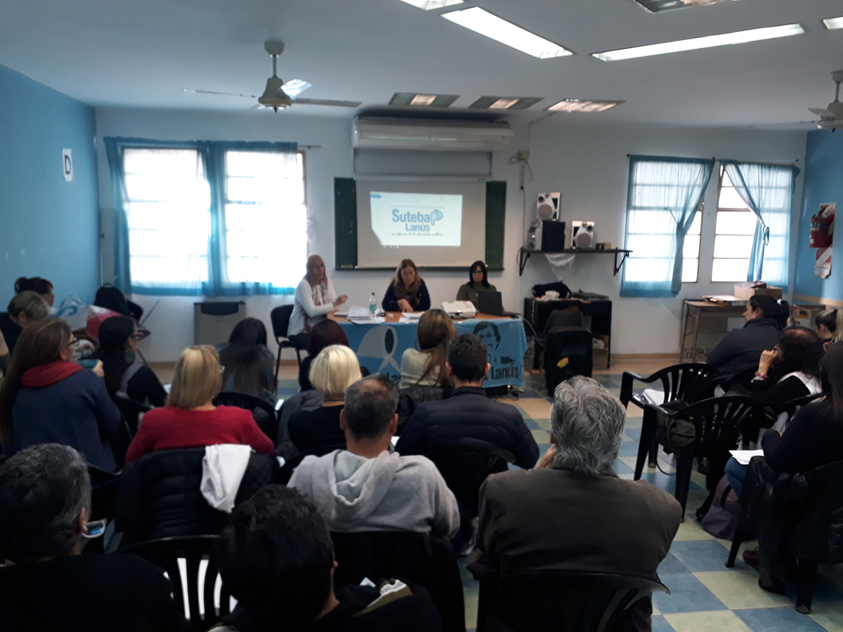 UNIDAD Y PARTICIPACIÓN PARA DEFENDER LA ESCUELA PÚBLICA