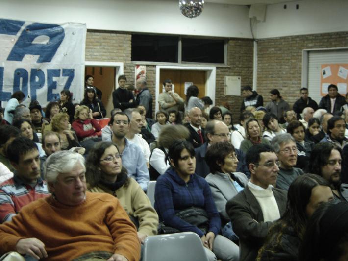 LEY DE SERVICIOS DE COMUNICACIÓN AUDIOVISUAL: EL SUTEBA VICENTE LÓPEZ CONCRETÓ UNA CHARLA DEBATE EN EL DISTRITO