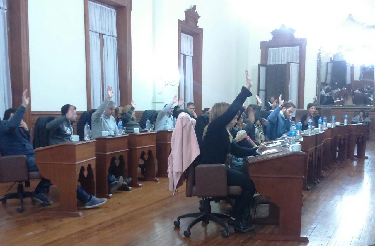 EN CHIVILCOY EL 02/08 ES EL DÍA EN DEFENSA DE LA ESCUELA PÚBLICA DIGNA Y SEGURA