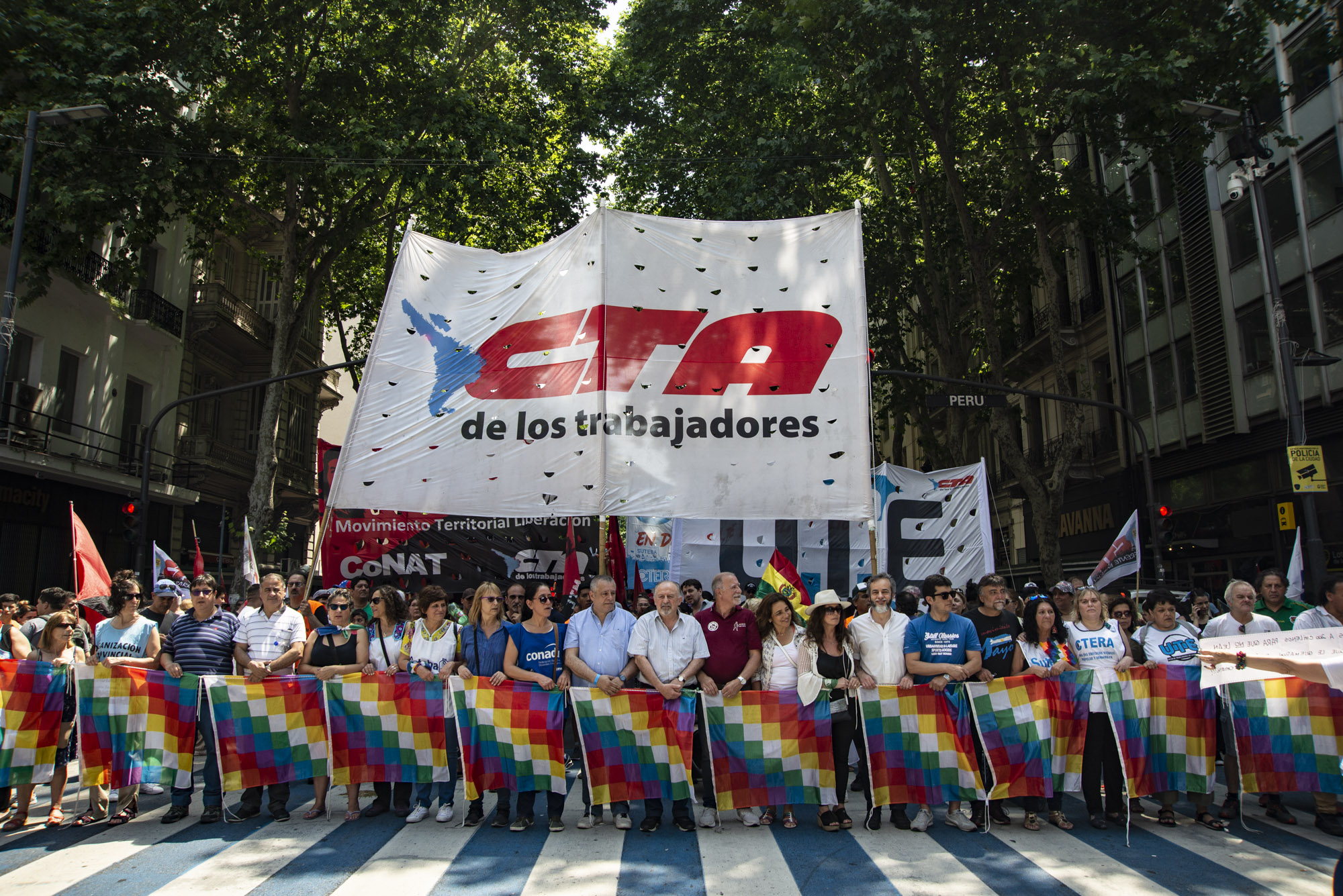 ¡NO AL GOLPE DE ESTADO EN BOLIVIA!: SUTEBA PARTICIPÓ DEL FESTIVAL ARTÍSTICO EN PLAZA DE MAYO