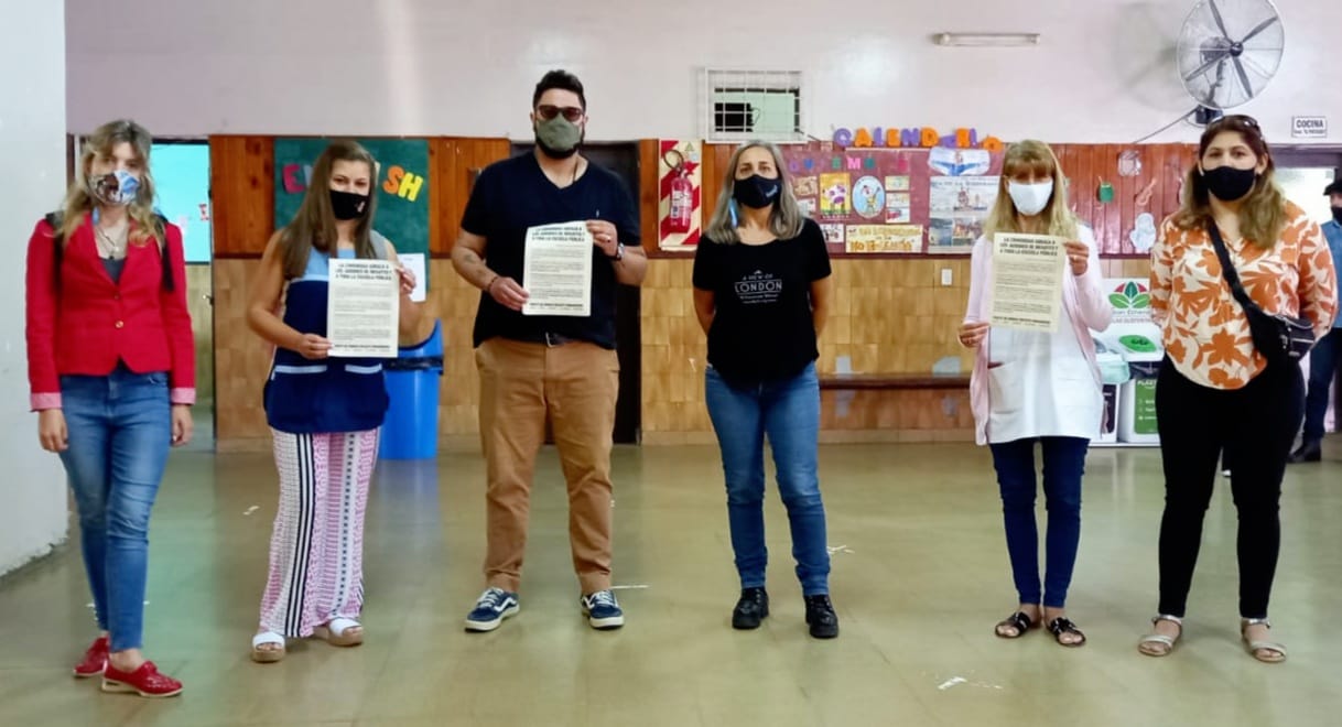 Escuela 48 de Echeverría