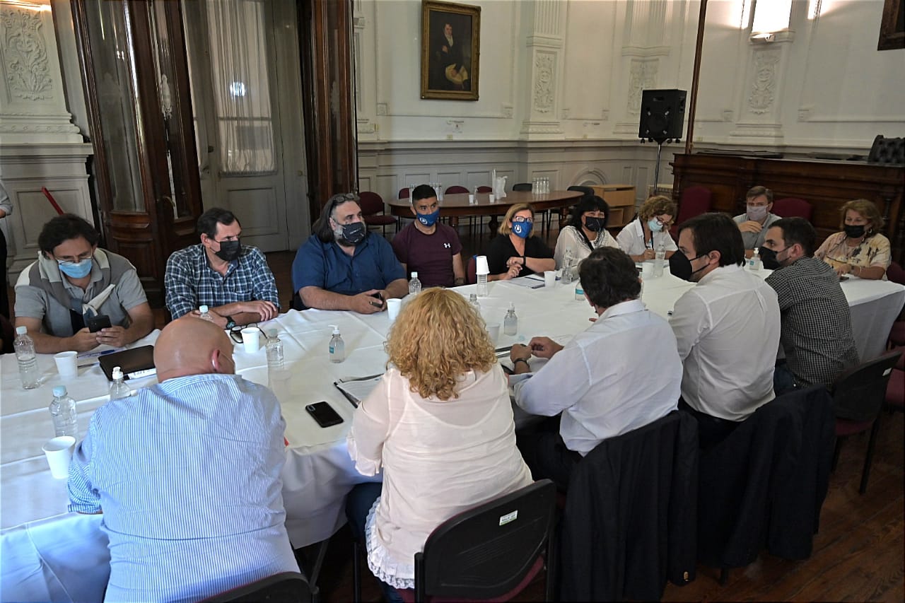 REUNIÓN DEL FUDB CON EL DIRECTOR GENERAL DE CULTURA Y EDUCACIÓN Y CON EL MINISTRO DE SALUD