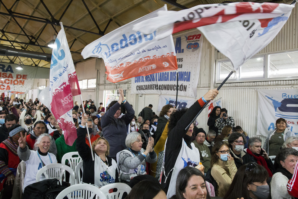 HUGO YASKY ENCABEZÓ UN PLENARIO DE LA CTA CON 1800 DELEGADXS Y LA PRESENCIA DE CRISTINA FERNÁNDEZ DE KIRCHNER