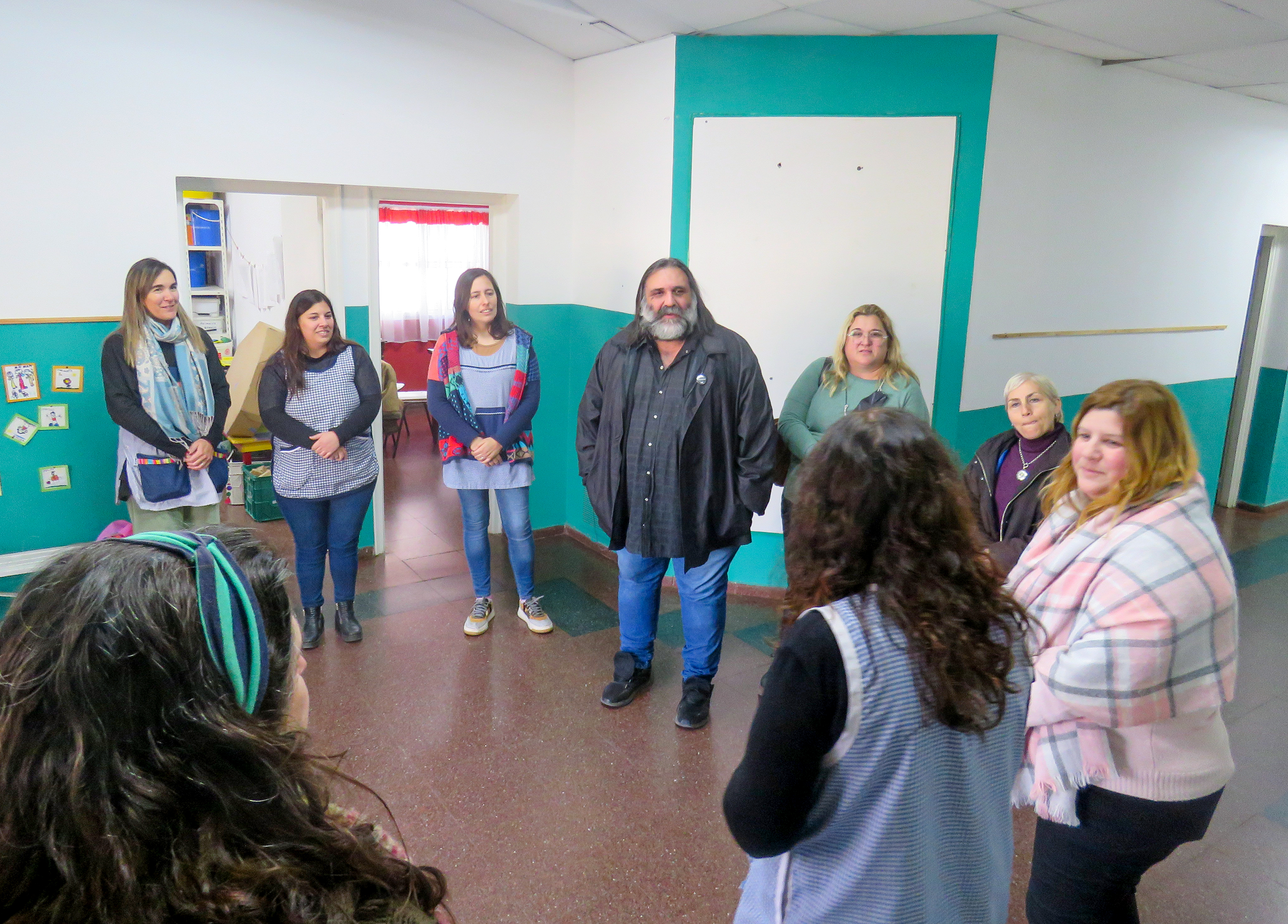 BARADEL RECORRIÓ ESCUELAS EN RIVADAVIA, TRENQUE LAUQUEN Y PEHUAJÓ