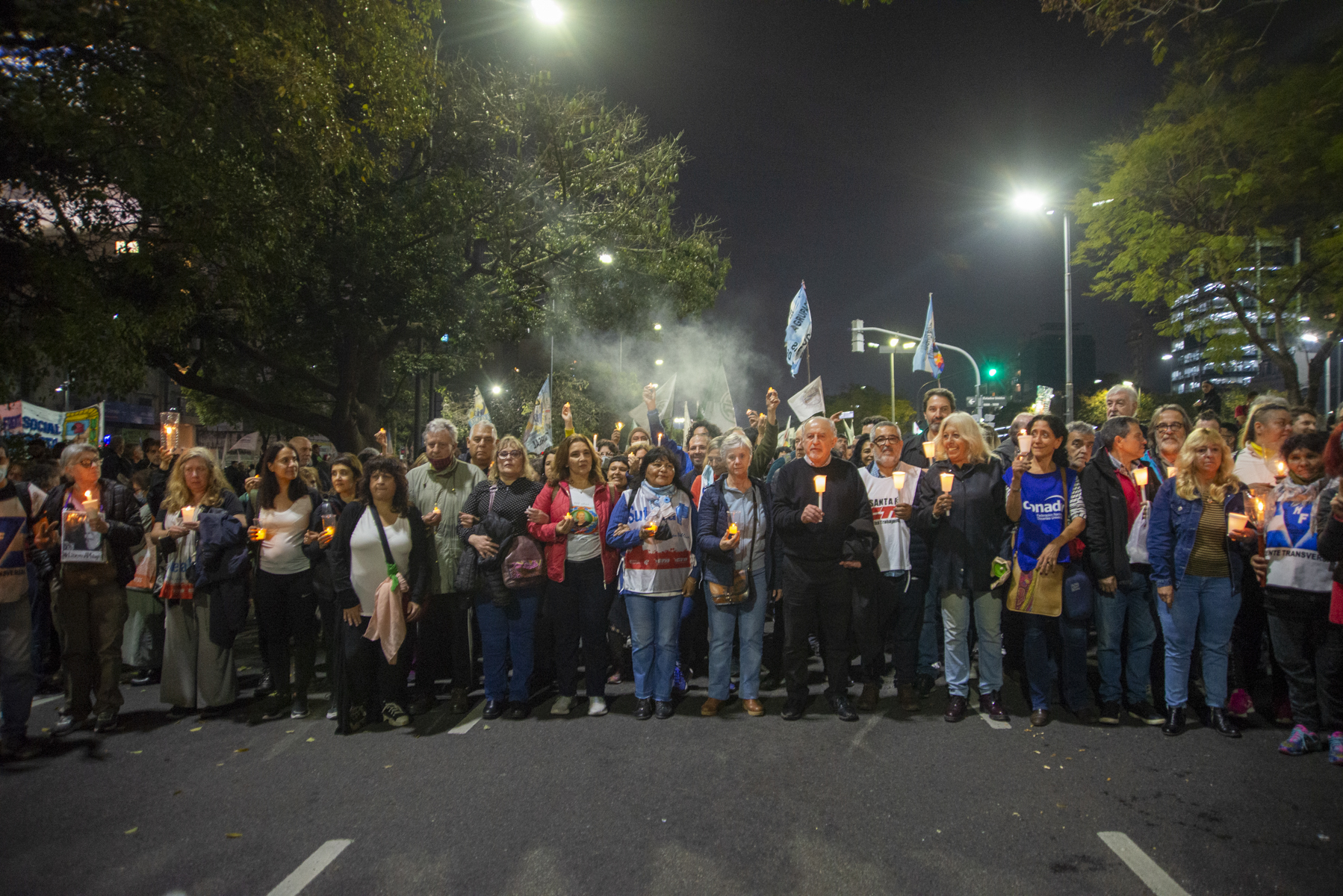 SUTEBA PRESENTE EN LA MARCHA DE ANTORCHAS: HOMENAJE A EVITA Y REPUDIO A LOS ESPECULADORES