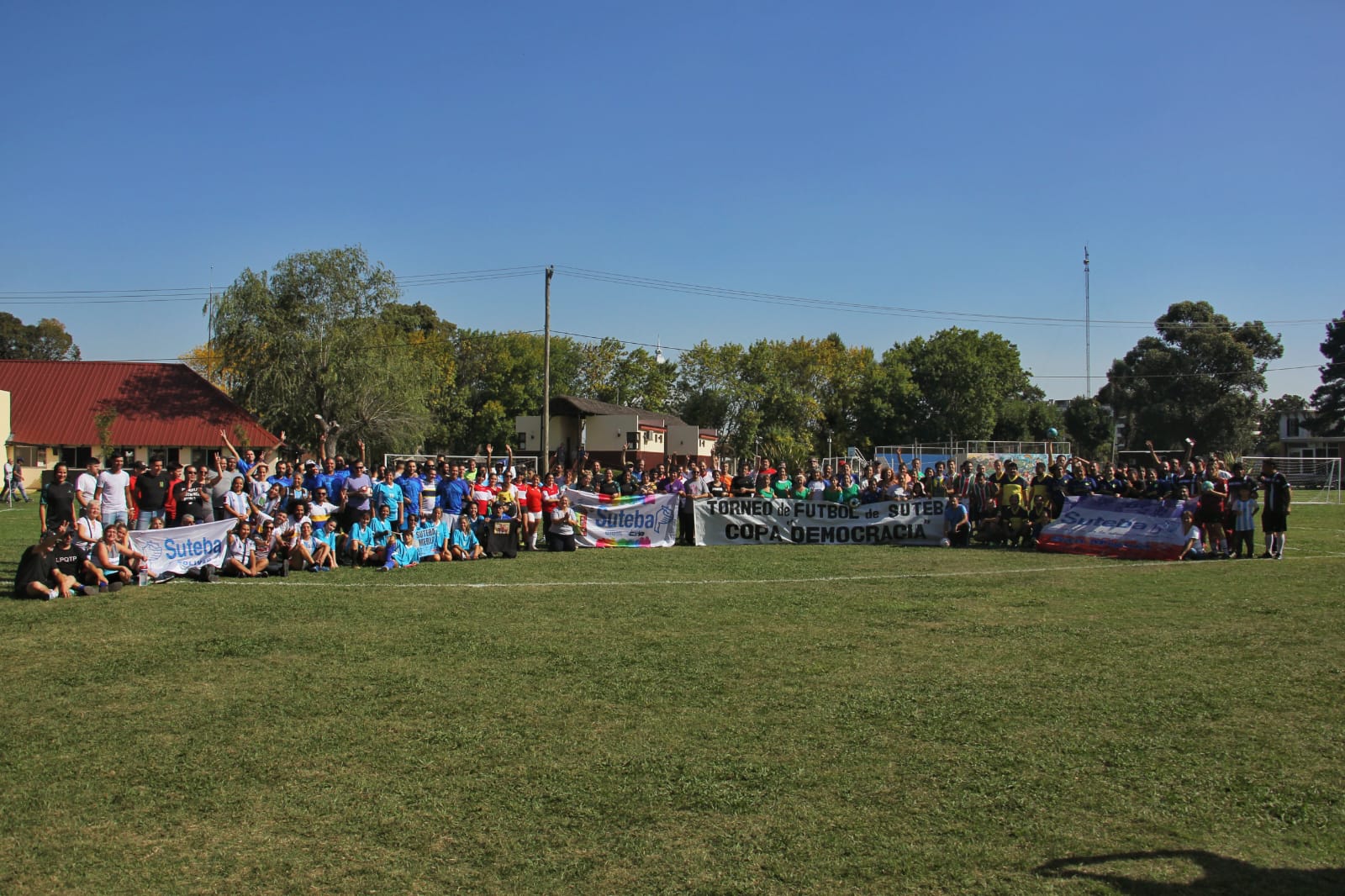 ¡SE JUGÓ LA PRIMERA ETAPA DEL TORNEO PROVINCIAL DE FUTBOL DEL SUTEBA "COPA DEMOCRACIA"!