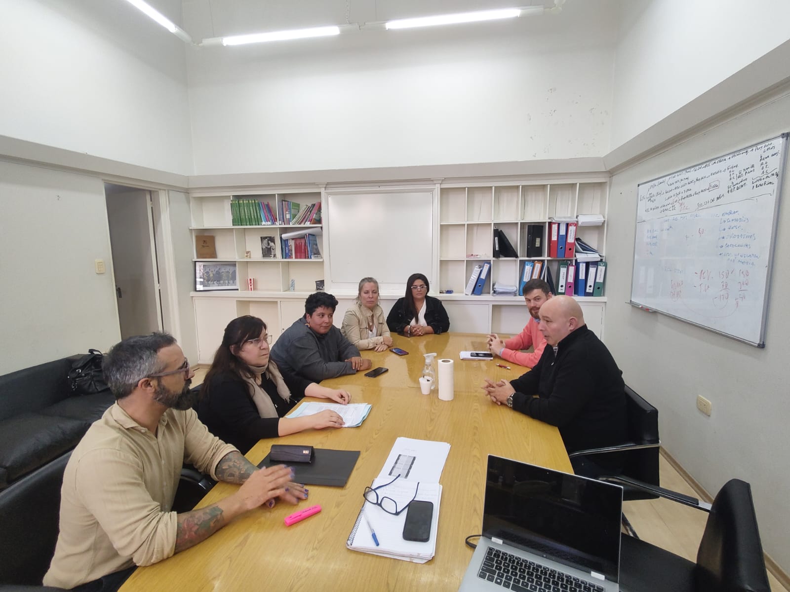 EL SUTEBA DEMANDÓ EL CUMPLIMIENTO EFECTIVO DEL ACUERDO PARITARIO SOBRE LICENCIAS PARA MUJERES VÍCTIMAS DE VIOLENCIAS