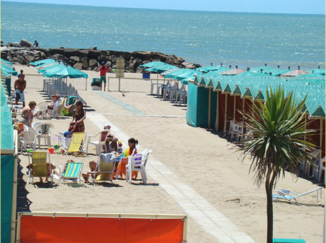 TEMPORADA 2015: CARPAS Y SOMBRILLAS GRATIS PARA AFILIADOS EN EL